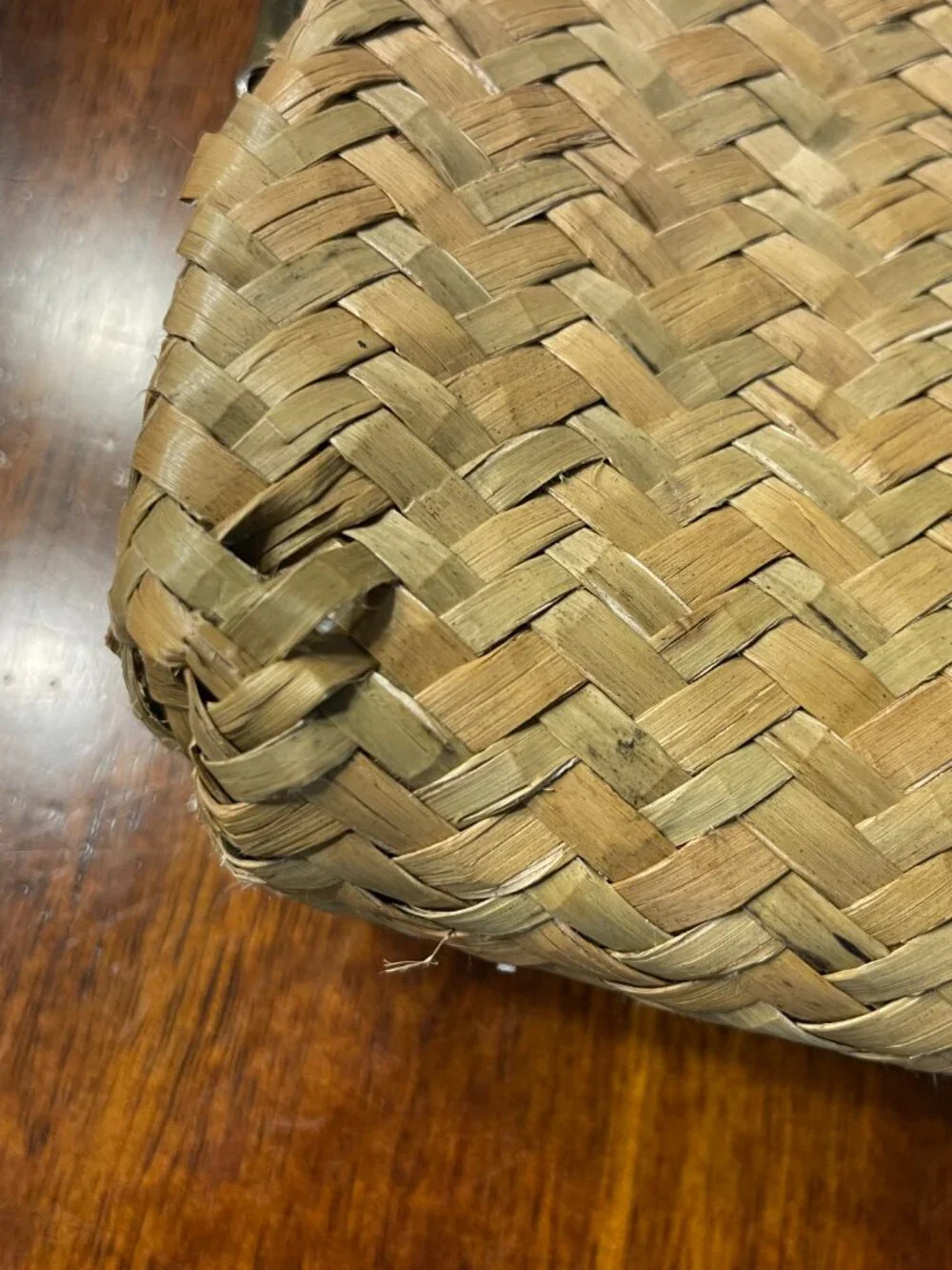 Mud Pie Bag Lady Sea Grass Woven Clutch Handbag Kiss Lock Faux Leather
